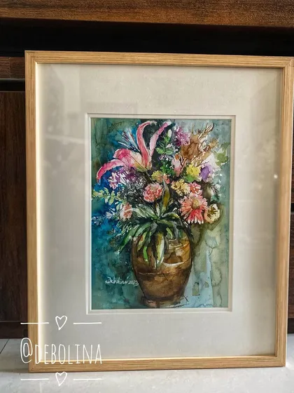 This framed floral watercolor found a new home. It brings me so much happiness to know that my art is spreading joy and brightening up someone's space.