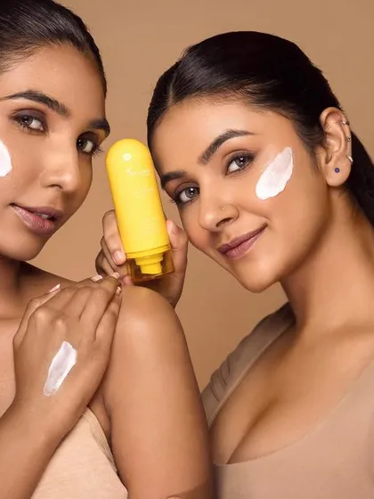 This image from a sunscreen campaign showcases my ability to direct and capture multiple models in a single cohesive shot. The focus is on creating a sense of connection and shared experience, highlighting diverse skin tones while maintaining a consistent, warm, and protected feel that aligns with the product's purpose.