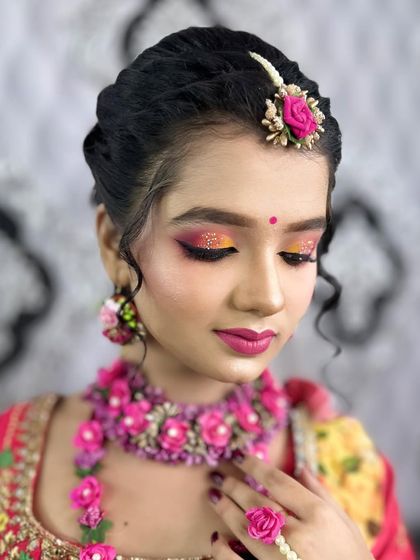 Makeup Artistry Training: Foundation to Bridal photo 53