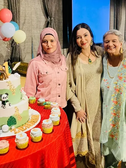 We were honored to create this jungle-themed first birthday cake for actress Gauahar Khan's son, Zehaan. It was a joy to be part of their family's special milestone, crafting a fun and delicious centerpiece surrounded by matching cupcakes.