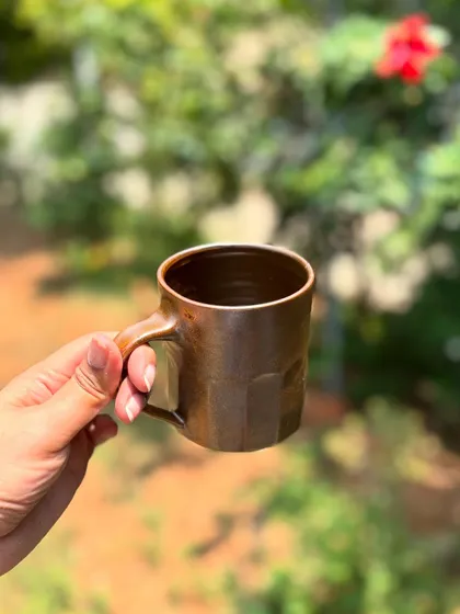 This version of the Languid Magic mug shows a deeper, more uniform brown. It’s amazing how the same glaze can produce such different results.