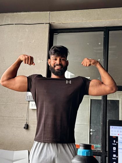 Amit - Strength & Conditioning Arm Sculpting: Biceps & Triceps photo 43