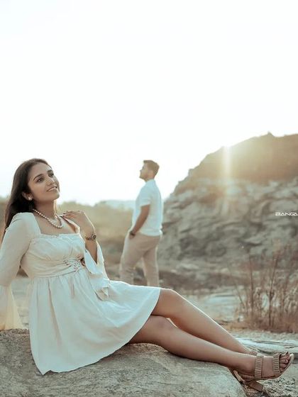 Bangalore Photographers - Pre-Wedding & Couple Photoshoots Earthy Elegance: Lakeside & Nature Shoots photo 4