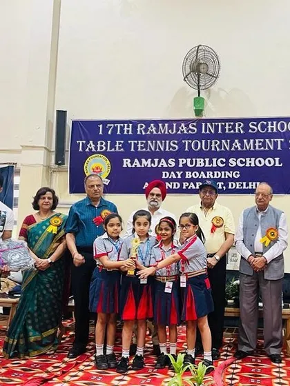 A huge congratulations to Ada Gupta for winning the gold medal at the 17th Ramjas Inter-School Table Tennis Tournament. Here she is with her team, celebrating a fantastic victory.