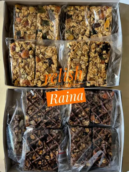 An order with both my classic Granola Bars and a chocolate-drizzled version for an extra touch of indulgence.