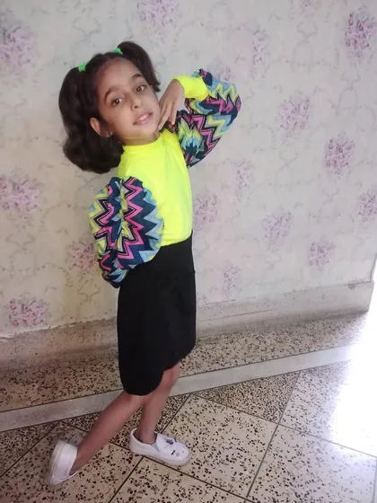 A fun and fashionable shot from a 6-year-old's audition portfolio.