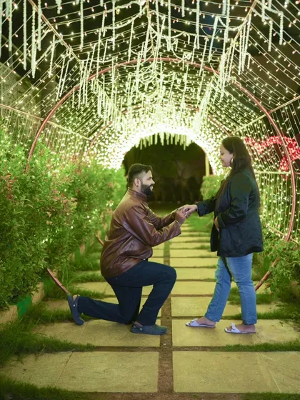 A romantic proposal in our fairy light tunnel. This is a classic shot that every couple loves for their pre-wedding album.