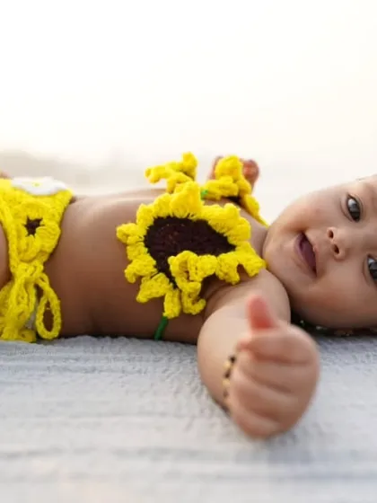 This is what pure joy looks like. I created this sunflower bikini set for a baby’s first beach photoshoot, and the result is just priceless. The soft yarn is gentle on delicate skin, making it perfect for creating beautiful, comfortable memories.