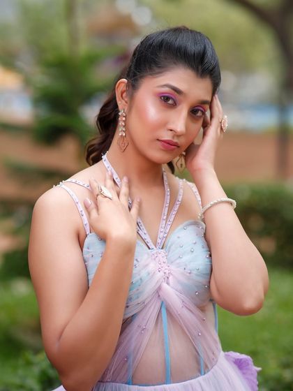 Learn with Roshni: Makeup Academy photo 34