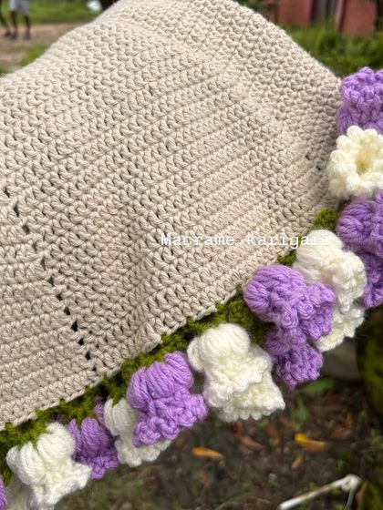 The detailed border of our crochet blanket bouquet. We can customize the colors to match any nursery theme.