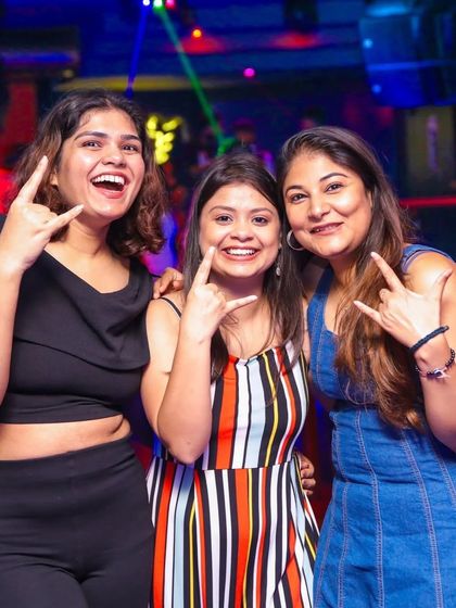 DJ Bose - Private Event DJ The Crowd Vibe photo 9