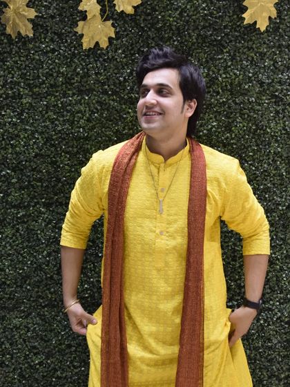 Modeling Portfolio: Traditional & Festive photo 12