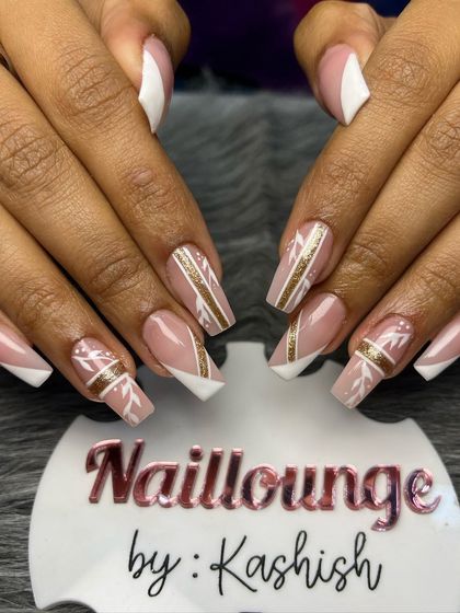 Another angle of this gorgeous geometric French design, showing the detail of the hand-painted lines.