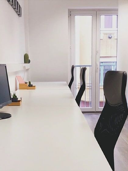 This clean and minimalist office is achievable even when downsizing. Use our self-storage facilities to keep your workspace organized and free of clutter from items not needed for daily operations.