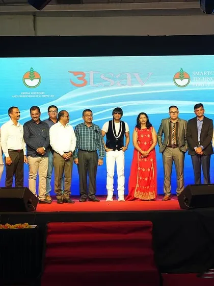 On stage with the clients and my full team after a successful show. It's a collaborative effort, and we always appreciate our clients' support.