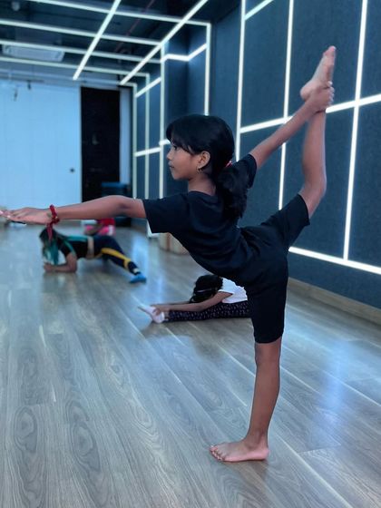 Subham Chail Performing Arts - Dance Instruction Flexibility & Fitness Training photo 34