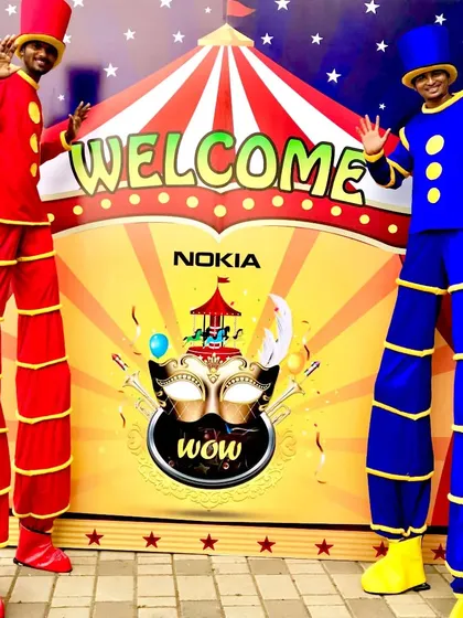 Make a grand entrance with our towering stilt walkers. Dressed in vibrant, eye-catching costumes, our performers walk high above the crowd, providing a fantastic visual spectacle and a warm welcome for your guests.