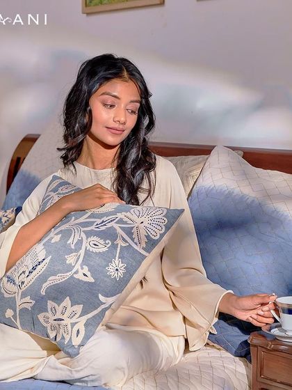 Ekaani - Luxury Home & Spiritual Decor Luxurious Linens: Cushions & Bedcovers photo 13