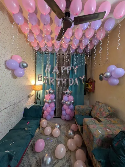 The complete birthday room decoration, ready to surprise the birthday person.
