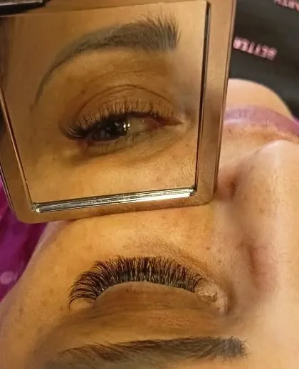 The final reveal. We always give you a mirror at the end of your appointment to check your new lashes and ensure you are completely happy with the result.