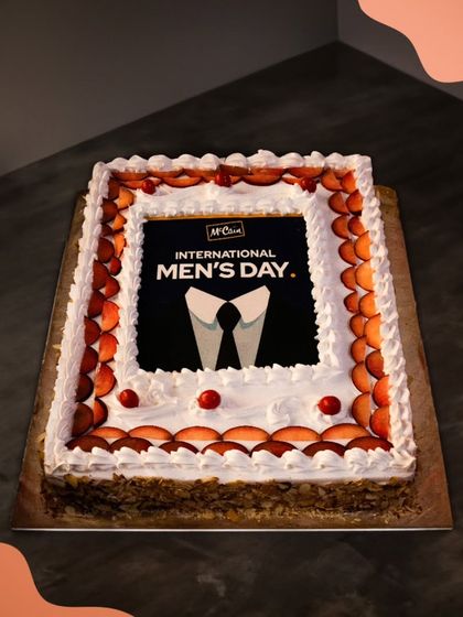 A slice of celebration for International Men’s Day. I was proud to create this custom fresh fruit cake for McCain Foods to help them mark this special day in a sweet way.