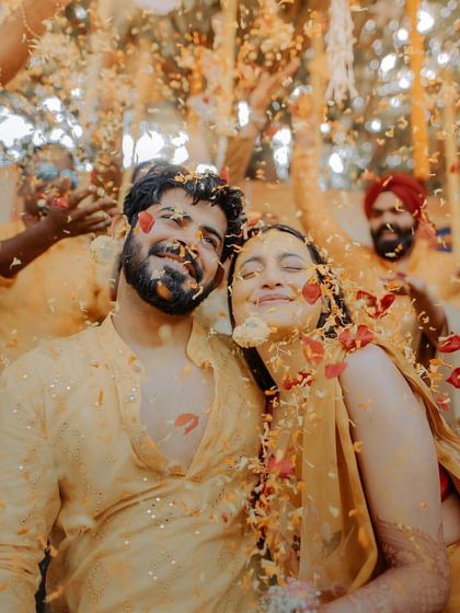 A candid, joyful moment from my Haldi ceremony. I understand the importance of these celebrations and provide music that perfectly matches the fun and festive atmosphere.