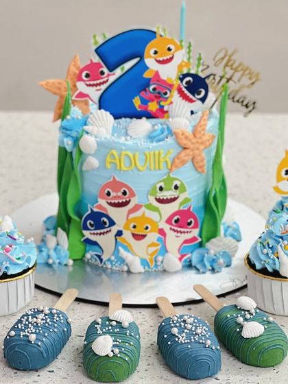 A complete Baby Shark themed dessert set. We can create matching cupcakes and cakesicles to go with your main cake for a fully coordinated party table.