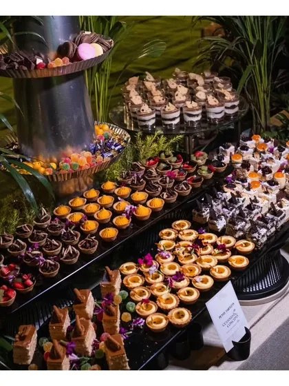 A sweet conclusion to a perfect meal. Our dessert stations are a wonderland of temptation, featuring an extensive array of miniature tarts, decadent mousses, classic pastries, and fruit displays, all meticulously crafted by our talented pastry chefs.