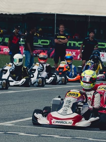 The starting grid at the RMC Asia Max Trophy in Thailand. Our drivers compete against a field of highly experienced champions and world champions, gaining invaluable experience.