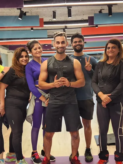 More power to this new group of certified Strong Nation instructors! After a challenging and rewarding training day, they are ready to inspire others and make them fitter and stronger.