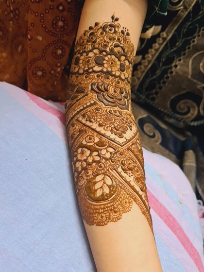 Mehndi Designer - Mehndi Artistry Services Bridal Mehndi Masterpieces photo 38