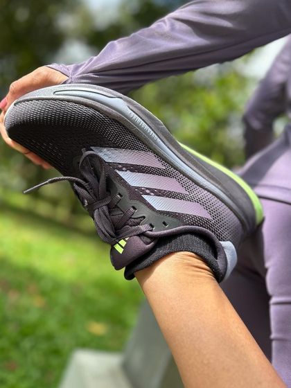 A close-up of the Supernova Rise during a stretch. The flexibility and comfort are evident.