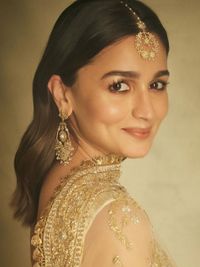 Textured & Filigree Gold Jewellery