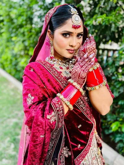 Another beautiful shot of the bride and her mehndi. The deep stain on her hands is a sign of love and celebration.