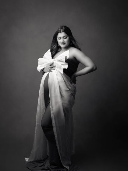 The Art of Motherhood: Maternity Portraits photo 5