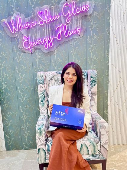 Presenting the complete L3Tx Cap kit. I provide this as a take-home solution so you can continue your hair restoration journey consistently and conveniently, complementing the in-clinic treatments we perform.