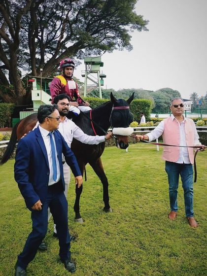Ranquelino, with jockey Akshay Kumar, after winning the memorial trophy.
