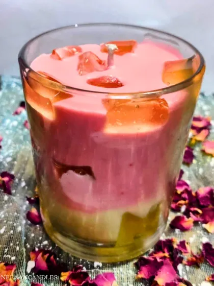 Celebrate this Raksha Bandhan with the perfect blend of love and fragrance. This strawberry latte layered candle is as sweet as the bond you share.
