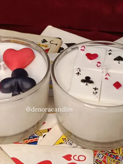 Another arrangement of the two poker candle designs.