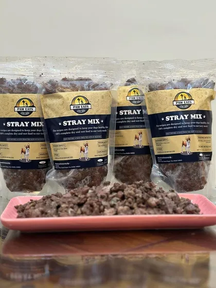 Here’s a closer look at our Stray Mix, both in the pack and ready to serve. It's a hearty, minced blend of meat and organs with no grain, fillers, or junk. What you see is exactly what you get: pure, human-grade nutrition.