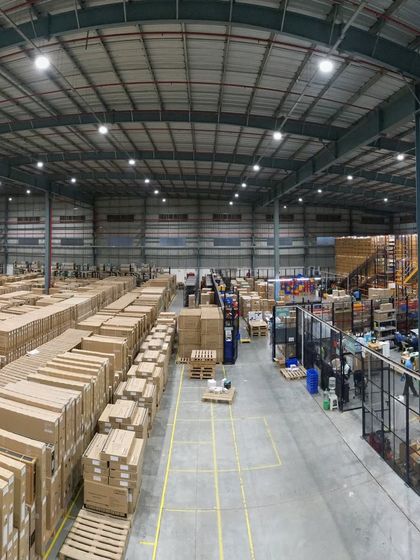 Modern Office & Retail Design photo 14