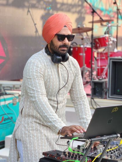 Setting the perfect vibe at a morning wedding celebration in a classic kurta.