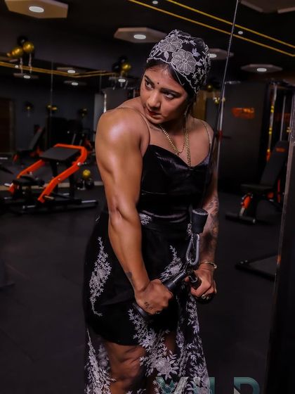 Chitra Purushotham - Bodybuilding Competition Coaching The Grind: In the Gym photo 5