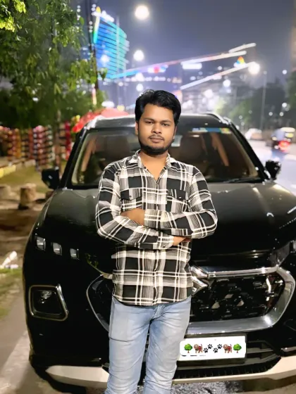 A picture of me out in Noida. As a local dog trainer, I'm part of the community I serve.