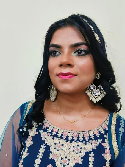 VLCC School of Beauty - Professional Makeup Artistry Everyday Glam & Party Looks photo 4