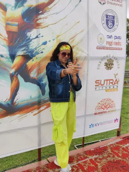 Another shot from the Lake Run 2025. My experience as a runner helps me connect with the participants and deliver a hosting experience that understands and amplifies their energy.