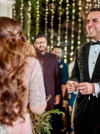 Friends & Family: The Heartbeat of the Wedding photo 31