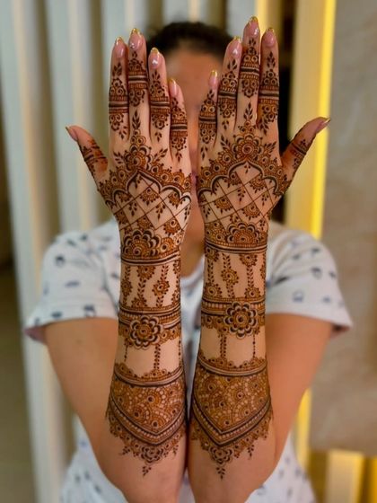 Kanha Mehandi - Bridal Mehndi Intricate Hand Designs photo 19