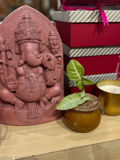 A gorgeous Ganesh idol made with artisanal clays, a perfect meaningful gift for Diwali.