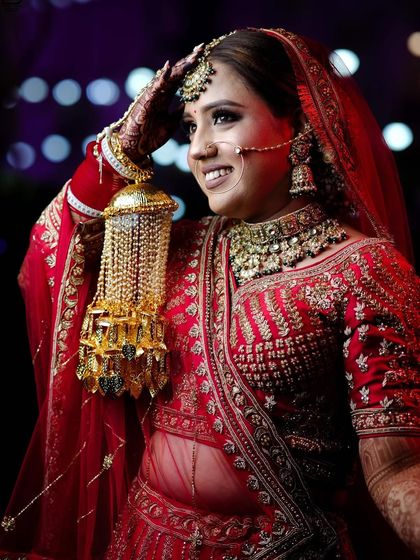 Elegant Bridal Portraits photo 10